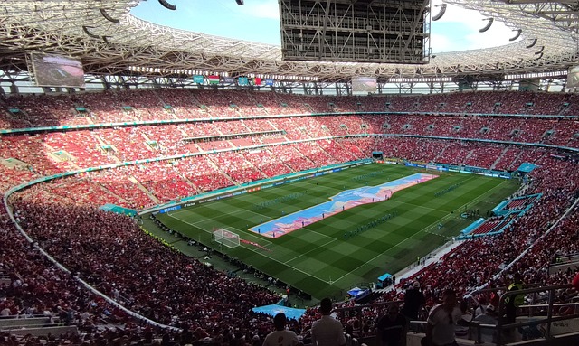 在效力于曼 在效力于曼