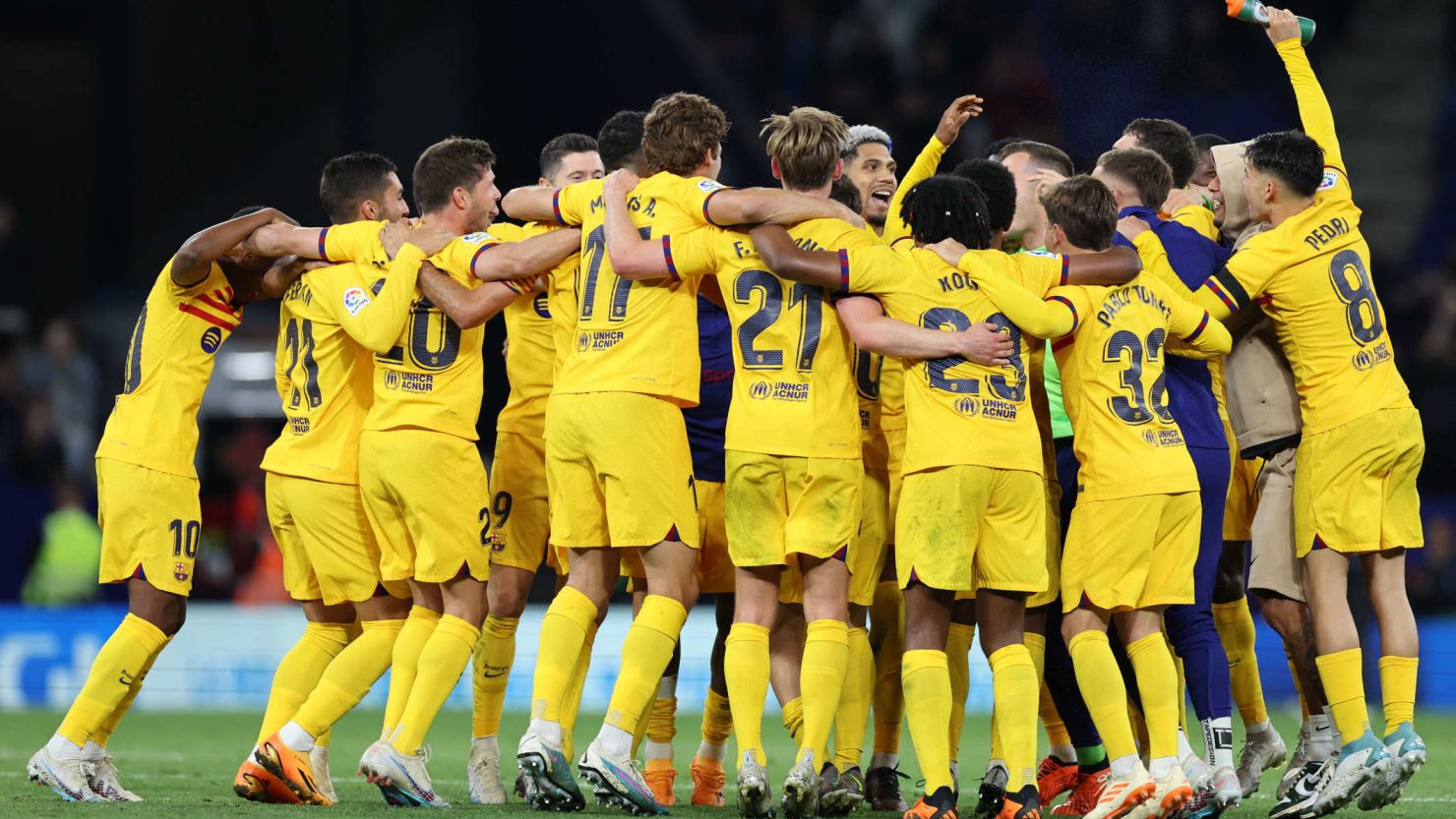 但他们通过 但他们通过